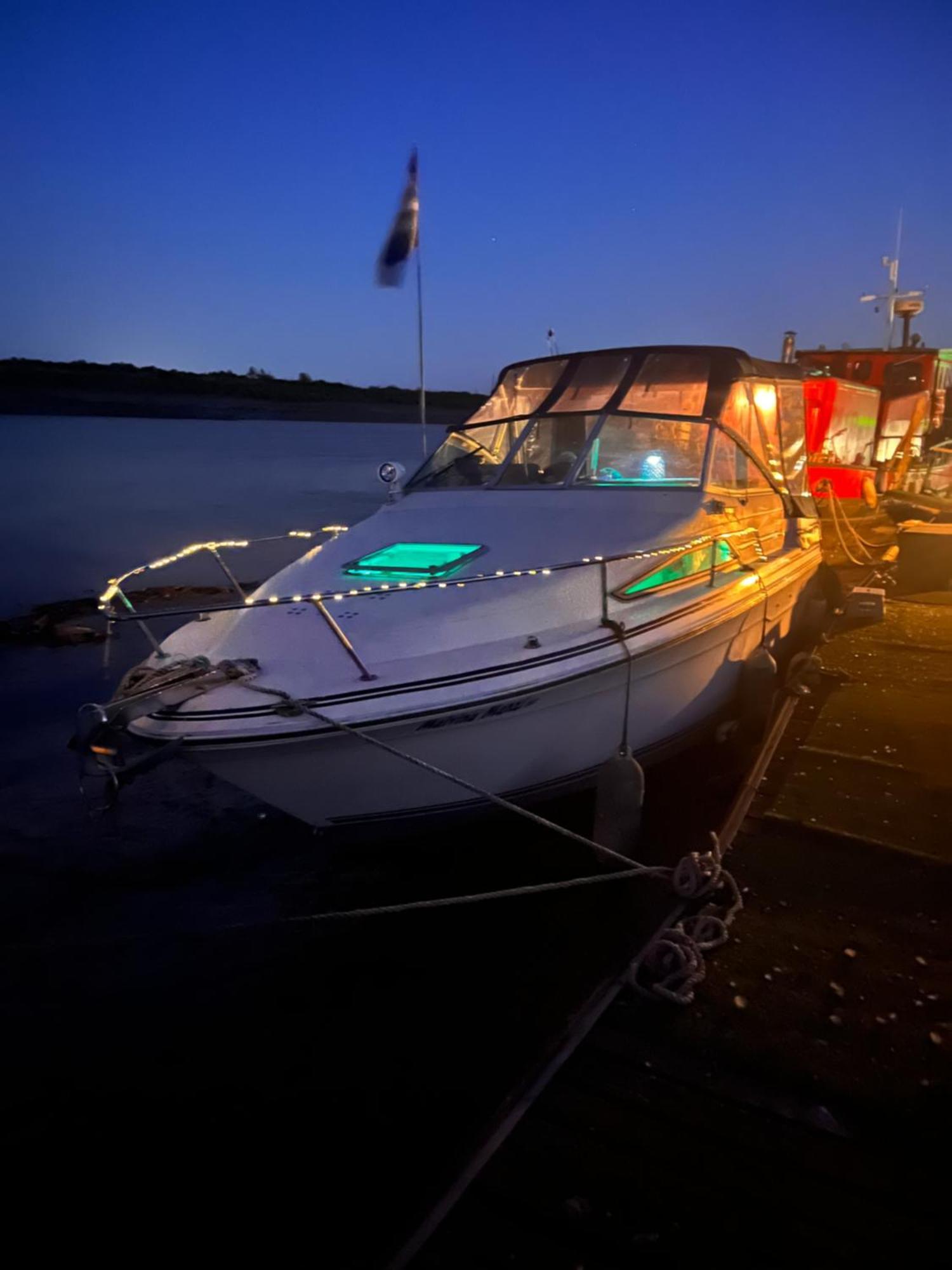 Hotel Floatsyerboat Cuxton Exterior foto